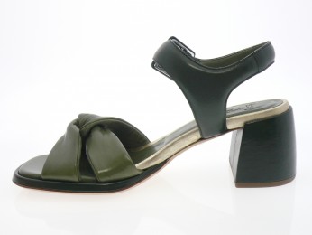 lorenzo masiero - Nu pied S336 - KAKI
