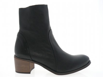 femme boots Aliwell alias